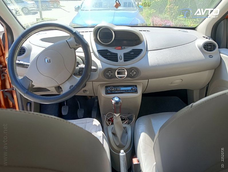 Renault&nbsp;Twingo&nbsp;<small><strong>Initialee 1.5 dCi</strong></small>