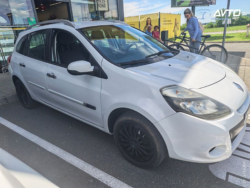 Renault&nbsp;Clio&nbsp;<small><strong>Grandtour 1.5 dCi Exception</strong></small>