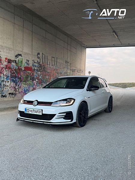 Volkswagen&nbsp;Golf&nbsp;<small><strong>2.0 GTI BMT DSG</strong></small>
