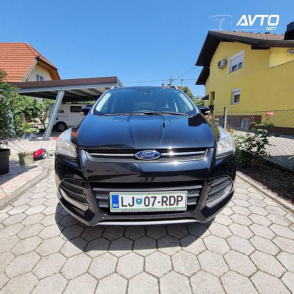 Ford&nbsp;Kuga&nbsp;<small><strong>4x2 2.0 TDCi Titanium</strong></small>