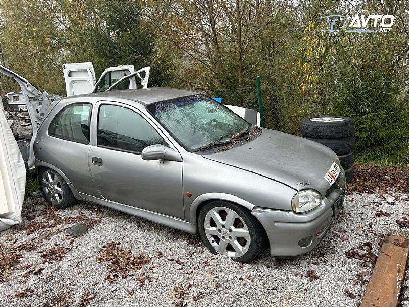 Opel&nbsp;Corsa&nbsp;<small><strong>2.0 gsi</strong></small>