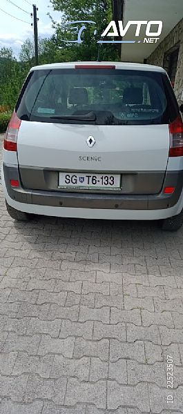 Renault&nbsp;Scenic&nbsp;<small><strong>SENIC 1.9 DCI AUTHENTIQUE COMFORT</strong></small>