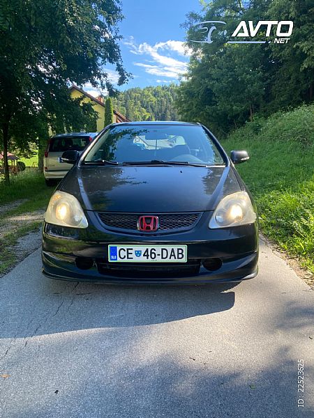 Honda&nbsp;Civic&nbsp;<small><strong>1.4i</strong></small>