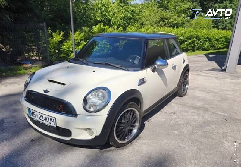 MINI&nbsp;Coupe&nbsp;<small><strong>Cooper S</strong></small>