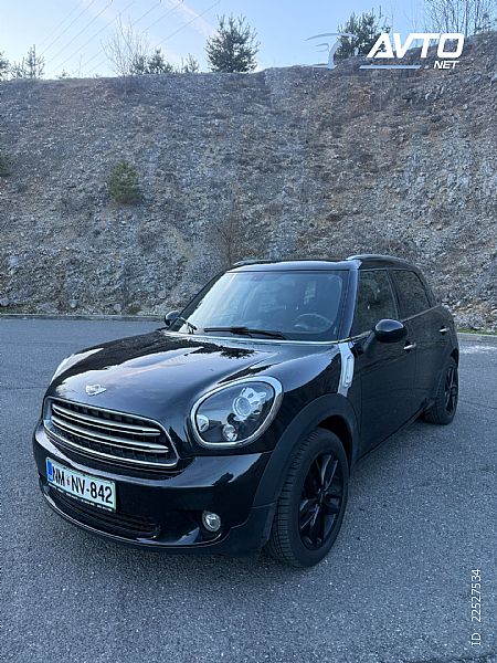 MINI&nbsp;Countryman&nbsp;<small><strong>Cooper D  Avt.</strong></small>