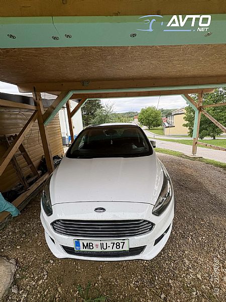 Ford&nbsp;S-Max&nbsp;<small><strong>2.0 TDCi Titanium| 7 sede�ev </strong></small>