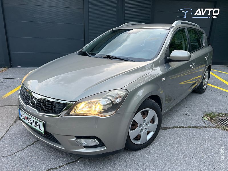 Kia&nbsp;Ceed SW&nbsp;<small><strong>CeeD  SW 1.4 CVVT LX Fresh</strong></small>