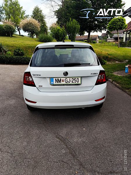 �koda&nbsp;Fabia&nbsp;<small><strong>1.0 TSI Easy</strong></small>