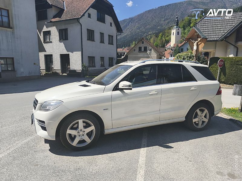 Mercedes-Benz&nbsp;ML-Razred&nbsp;<small><strong>ML 350 BlueTEC Avt.</strong></small>