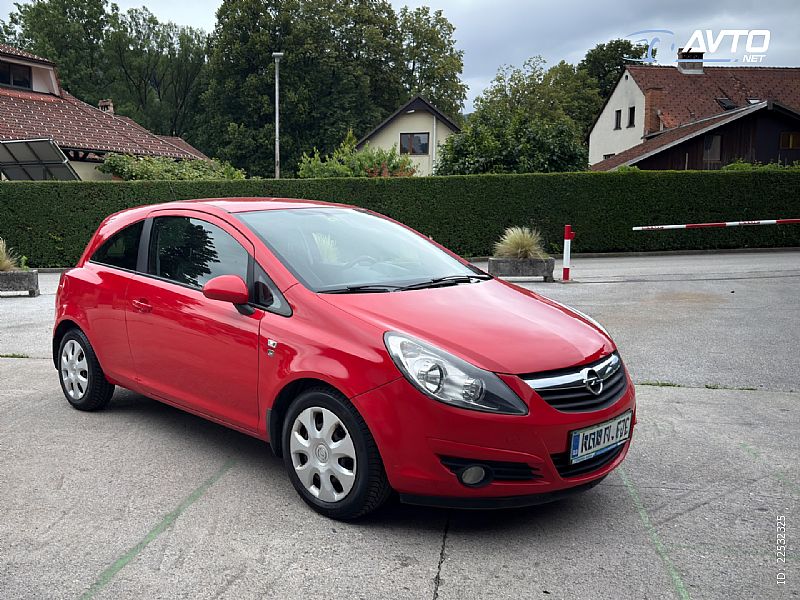 Opel&nbsp;Corsa&nbsp;<small><strong>Enjoy 1.4 16V Avt.</strong></small>