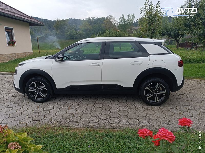 Citro�n&nbsp;C4 Cactus&nbsp;<small><strong>1.5 BlueHDi 100 S S Feel Pack</strong></small>