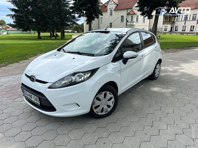 Ford&nbsp;Fiesta&nbsp;<small><strong>Titanium 1.4 TDCi</strong></small>