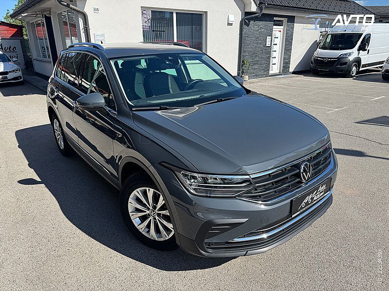Volkswagen&nbsp;Tiguan&nbsp;<small><strong>2.0 TDI BMT Life DSG ACC.NAVI.PDC</strong></small>