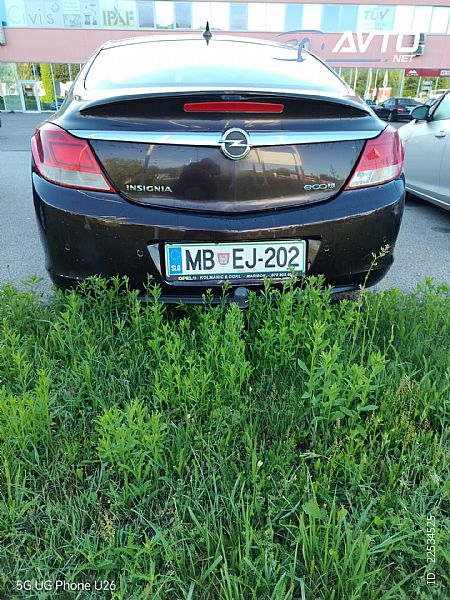 Opel&nbsp;Insignia&nbsp;<small><strong>2.0 CDTI EcoFlex Cosmo</strong></small>