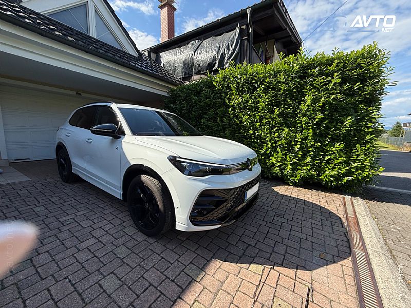 Volkswagen&nbsp;Tiguan&nbsp;<small><strong>1.5 eTSI R-Line DSG Black Style. vle�na kljuka</strong></small>