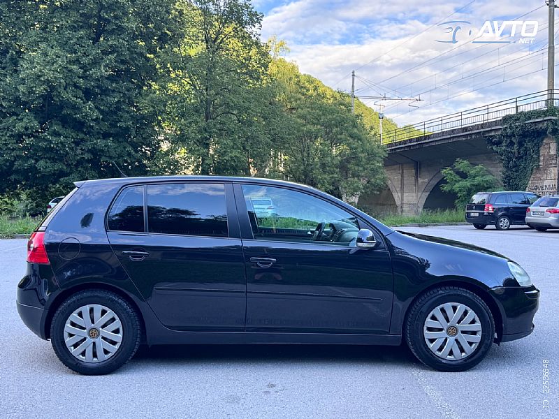 Volkswagen&nbsp;Golf&nbsp;<small><strong>Trendline 1.9 TDI</strong></small>