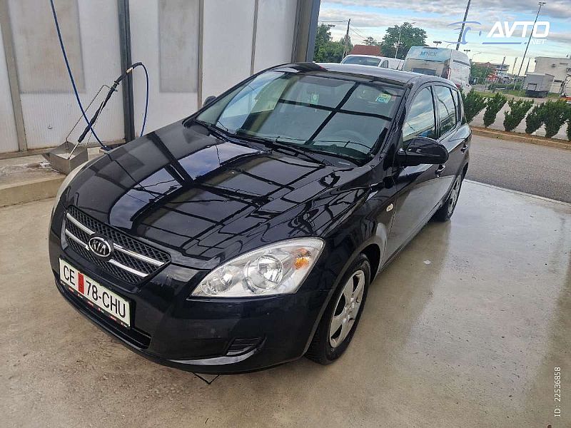 Kia&nbsp;Ceed&nbsp;<small><strong>CeeD  1.6 CVVT EX Dynamic</strong></small>