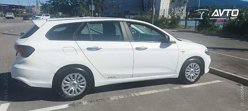 Fiat&nbsp;Tipo&nbsp;<small><strong>1.4</strong></small>