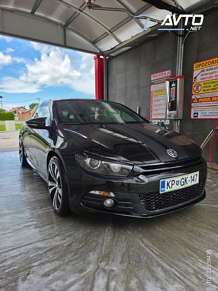 Volkswagen&nbsp;Scirocco&nbsp;<small><strong>2.0 TSI</strong></small>
