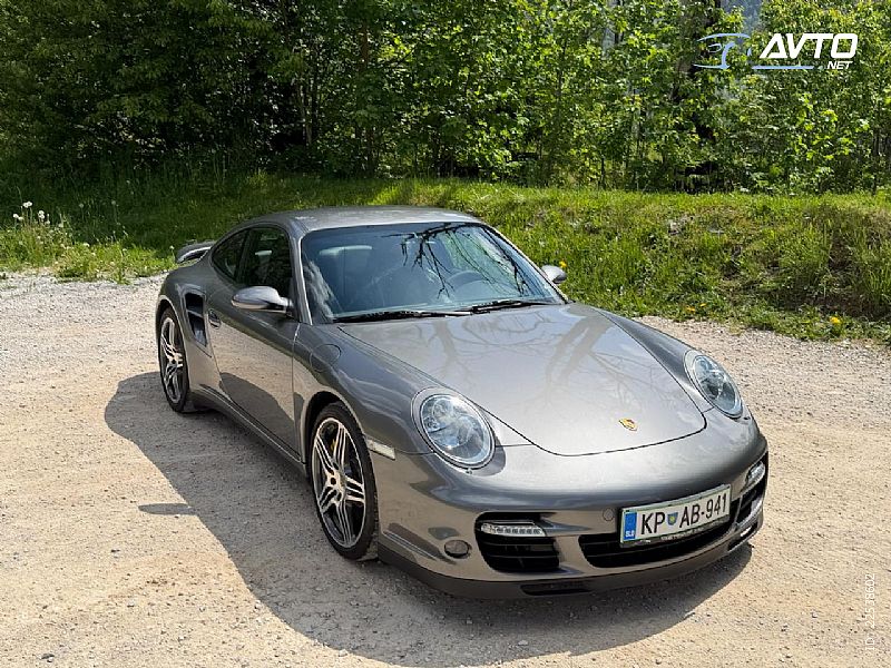 Porsche&nbsp;911&nbsp;<small><strong>Turbo</strong></small>