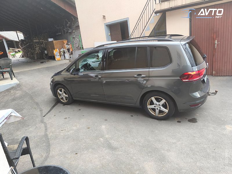 Volkswagen&nbsp;Touran&nbsp;<small><strong>1.6 TDI BMT Comfortline</strong></small>