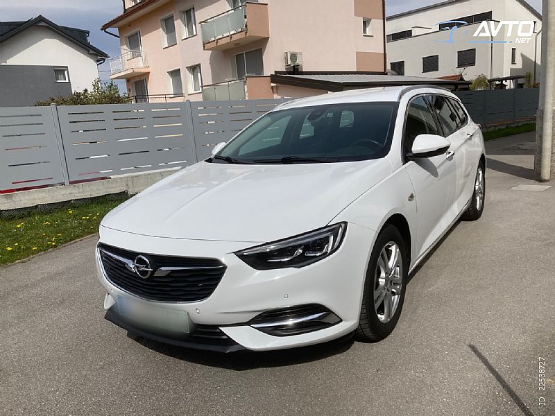 Opel&nbsp;Insignia&nbsp;<small><strong>Sports Tourer 2.0 CDTi Innovation</strong></small>