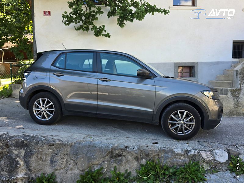 Volkswagen&nbsp;T-Cross&nbsp;<small><strong>1.0 TSI BMT</strong></small>