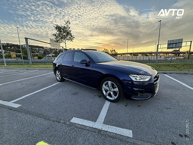 Audi&nbsp;A4 Avant&nbsp;<small><strong>40 TDI Advanced S tronic Sport</strong></small>