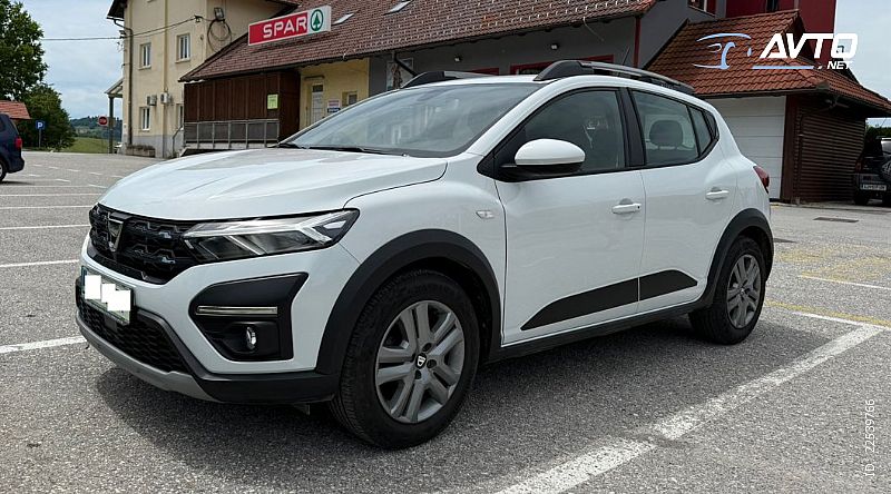 Dacia&nbsp;Sandero&nbsp;<small><strong>Stepway 1.0 TCe 90 Comfort</strong></small>