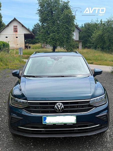 Volkswagen&nbsp;Tiguan&nbsp;<small><strong>1.5 TSI ACT BMT Life DSG</strong></small>