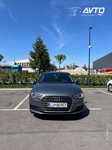 Audi&nbsp;A3&nbsp;<small><strong>Sportback 1.6 TDI Design S tronic</strong></small>