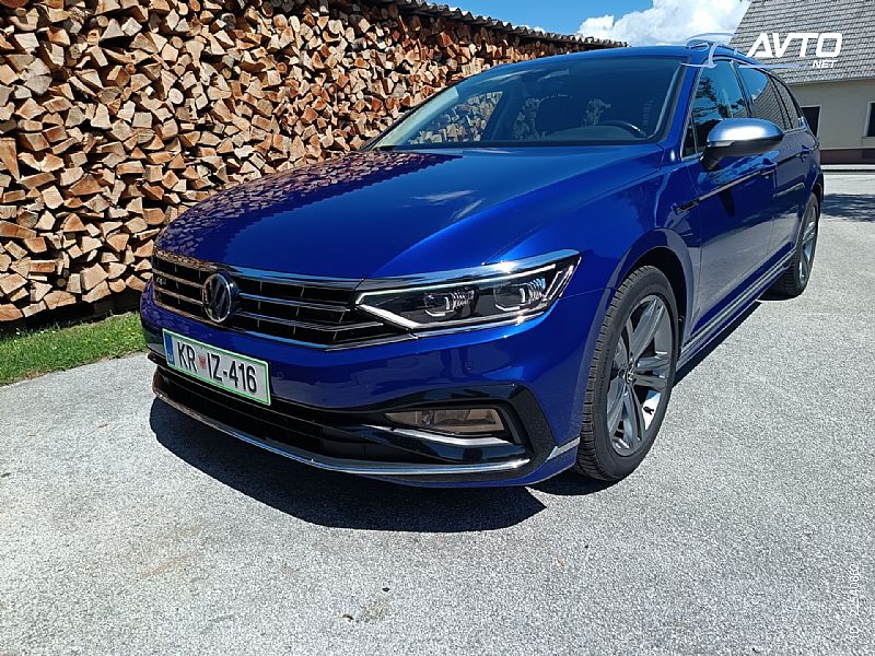 Volkswagen&nbsp;Passat Variant&nbsp;<small><strong>4motion 2.0 TDI BMT SCR Elegance DSG R-line</strong></small>