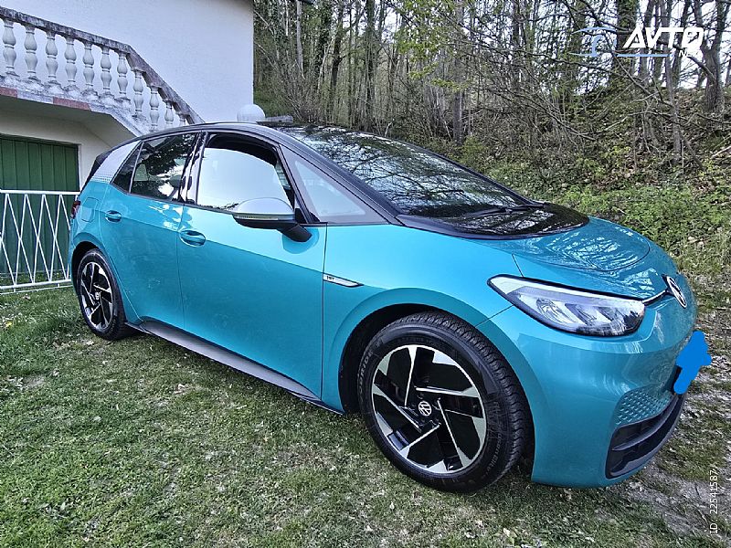 Volkswagen&nbsp;ID.3&nbsp;<small><strong>1st SLO VOZILO</strong></small>