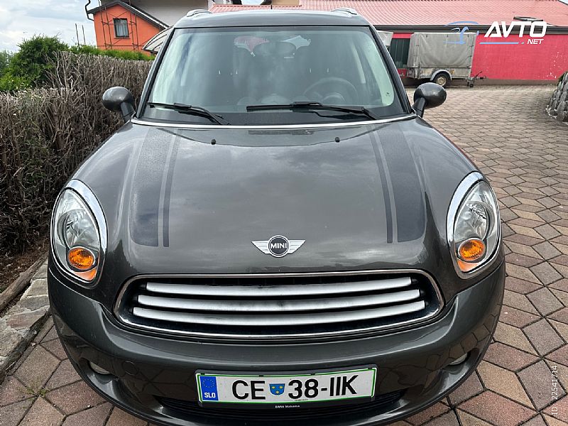 MINI&nbsp;Countryman&nbsp;<small><strong>Cooper D - ODLI�EN. PRAVKAR NAREJEN REDNI SERVIS</strong></small>