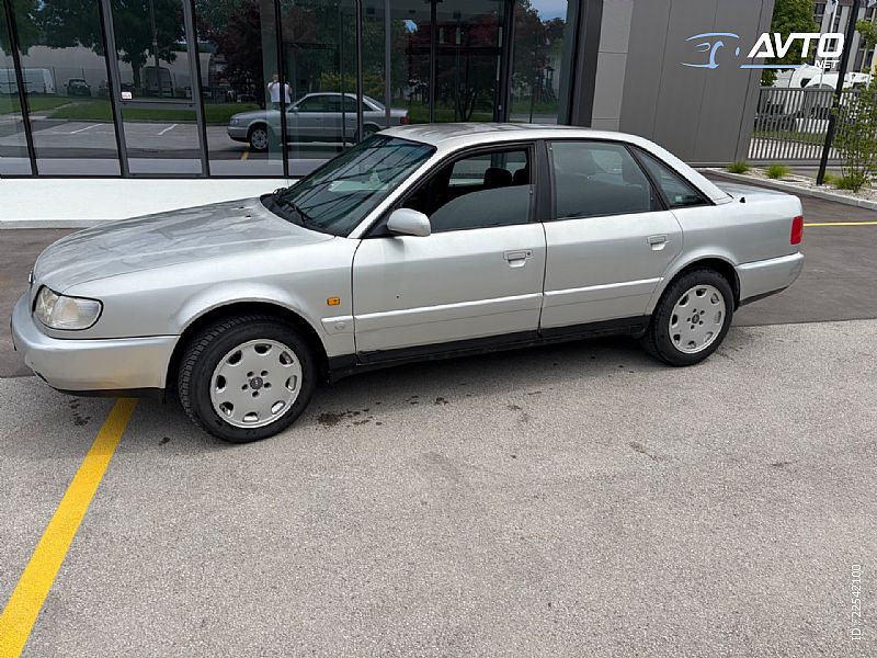Audi&nbsp;A6&nbsp;<small><strong>2.5 TDI 5CYLINDER KLIMATRONIK</strong></small>