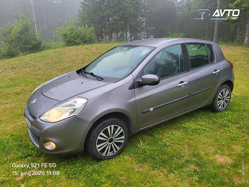 Renault&nbsp;Clio&nbsp;<small><strong>Grandtour 1.5 dCi Expression</strong></small>