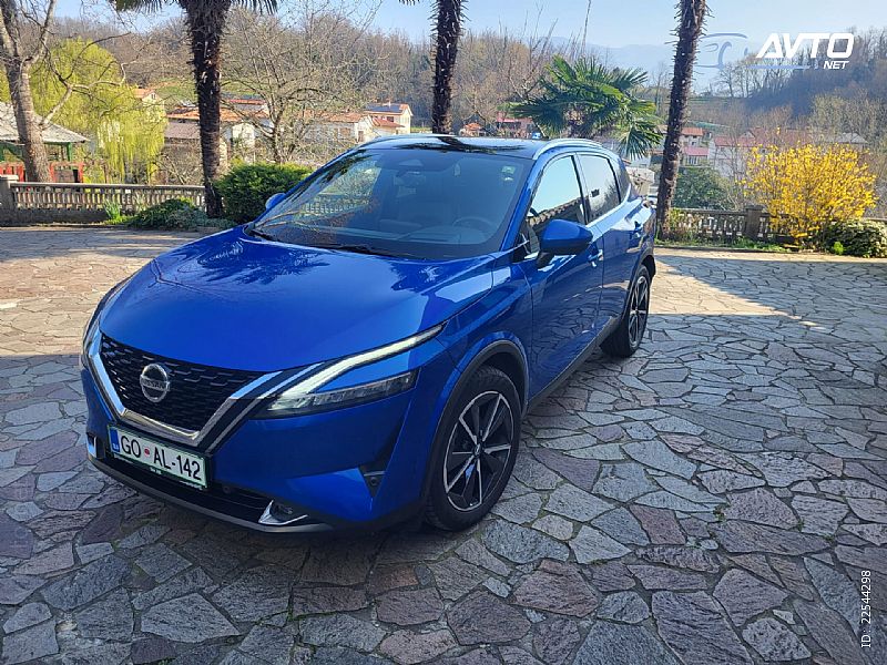 Nissan&nbsp;Qashqai&nbsp;<small><strong>1.3 DIG-T MHEV N-Connecta X-Tronic</strong></small>
