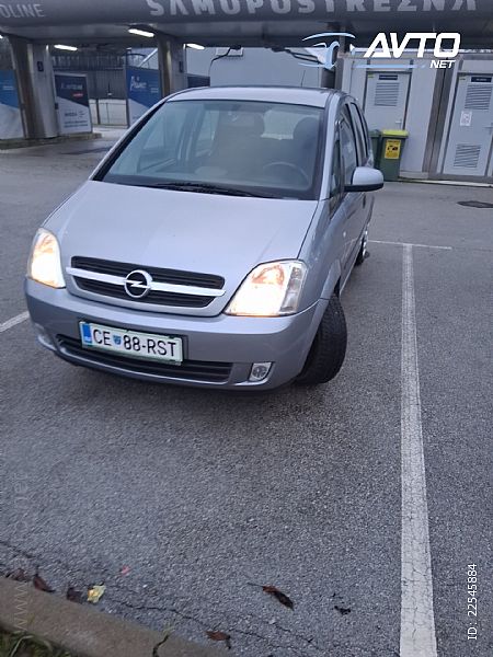 Opel&nbsp;Meriva&nbsp;<small><strong>1.6 16V Enjoy Easytronic</strong></small>