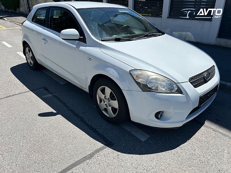 Kia&nbsp;Ceed&nbsp;<small><strong>CeeD  1.4 CVVT Edition WCE</strong></small>