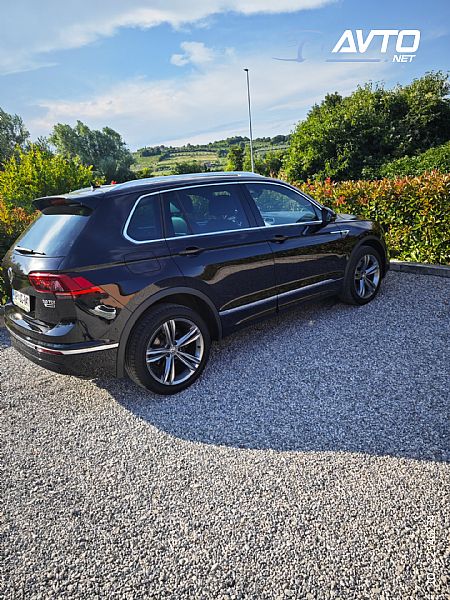 Volkswagen&nbsp;Tiguan&nbsp;<small><strong>2.0 TDI aut.R Line</strong></small>