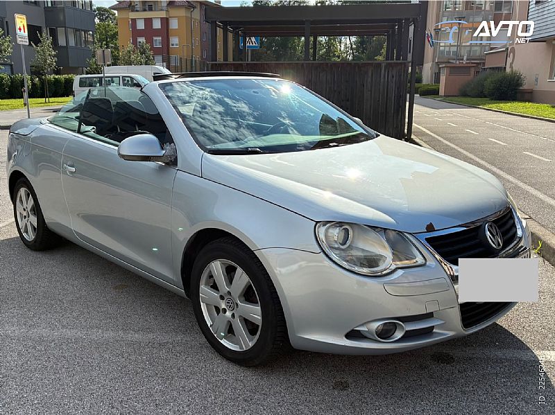 Volkswagen&nbsp;Eos&nbsp;<small><strong>Cabrio 2.0 FSI</strong></small>