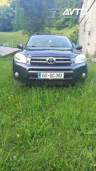 Toyota&nbsp;RAV4&nbsp;<small><strong>2.2 D-4D 4WD X</strong></small>