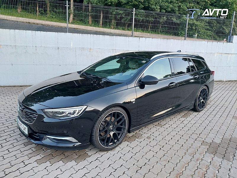 Opel&nbsp;Insignia&nbsp;<small><strong>Sports Tourer 2.0 CDTi Innovation OPC Line</strong></small>