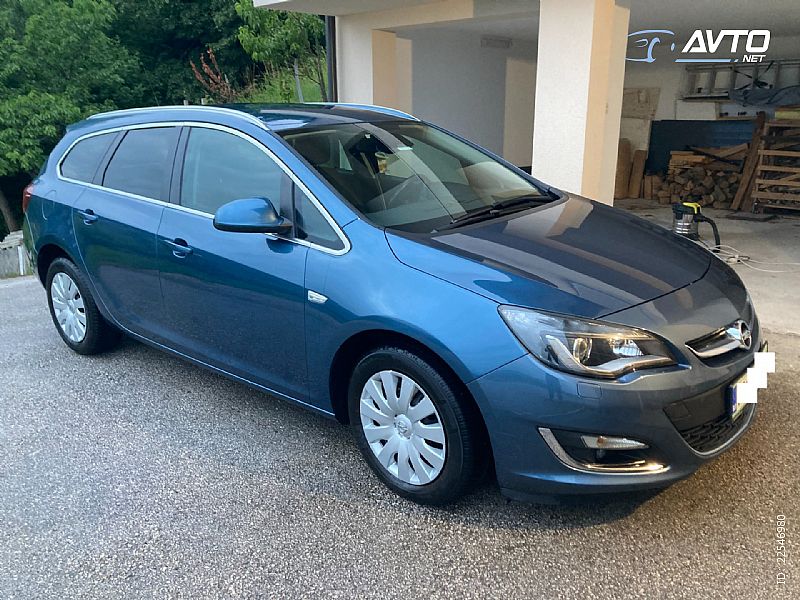 Opel&nbsp;Astra&nbsp;<small><strong>Sports Tourer 1.6 Cosmo Start Stop</strong></small>