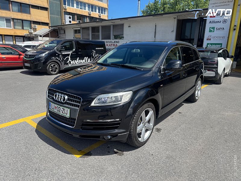 Audi&nbsp;Q7&nbsp;<small><strong>quattro 3.0 V6 TDI DPF Tiptronic</strong></small>