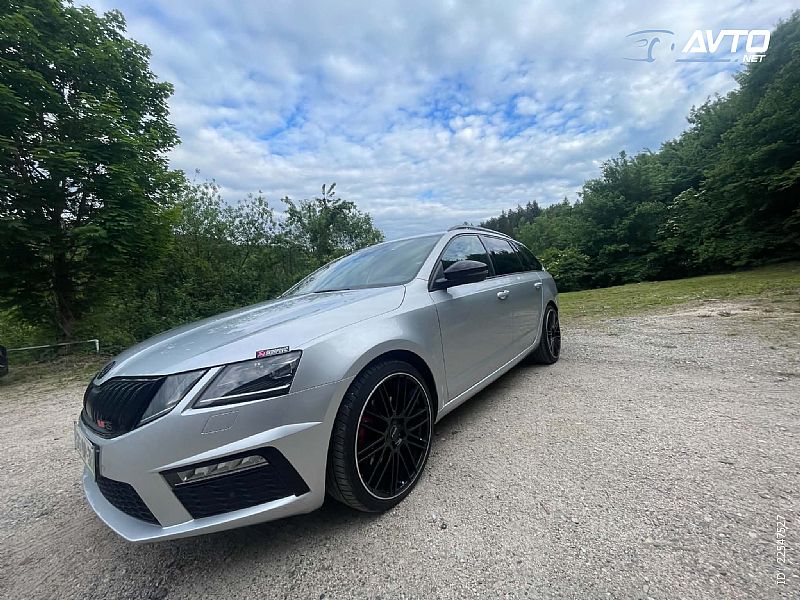 �koda&nbsp;Octavia&nbsp;<small><strong>4x4 2.0 TDI RS DSG</strong></small>