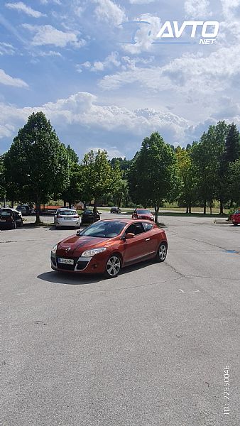 Renault&nbsp;Megane&nbsp;<small><strong>Coupe 1.6 16V Dynamique</strong></small>