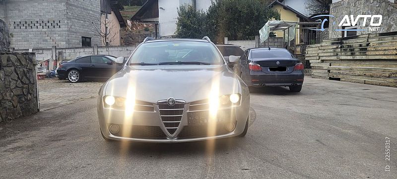 Alfa Romeo&nbsp;159 Sportwagon&nbsp;<small><strong>1.9 JTDM</strong></small>