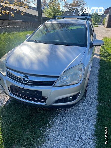 Opel&nbsp;Astra&nbsp;<small><strong>Karavan 1.7 CDTI Cosmo</strong></small>