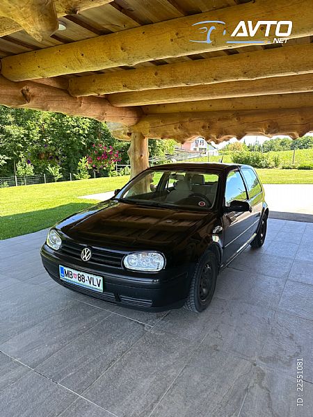 Volkswagen&nbsp;Golf&nbsp;<small><strong>1.9 TDI-KLJUKA-CLIMATRONIC</strong></small>